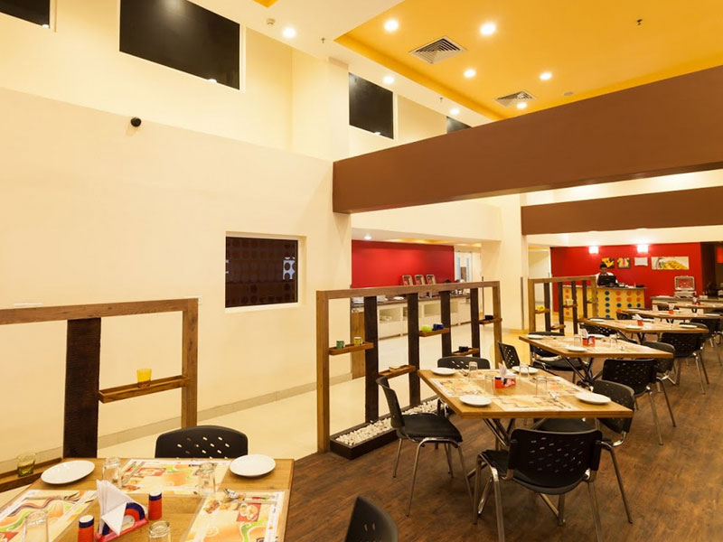 Dining Area at Ginger Ahmedabad (Vastrapur)